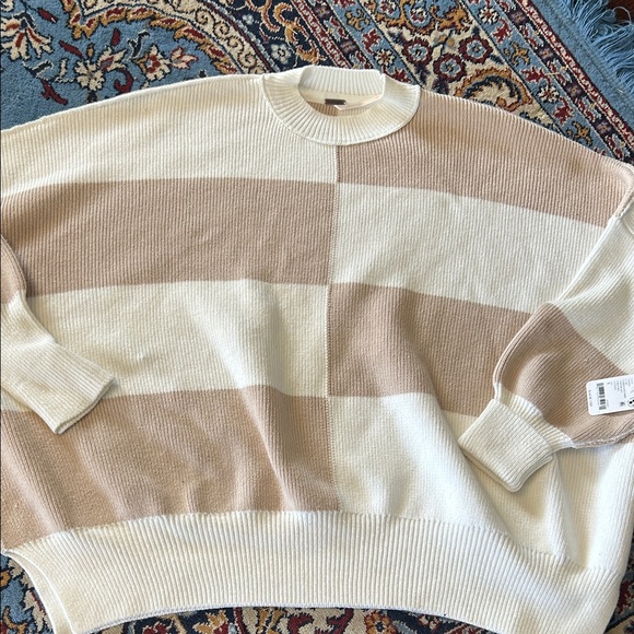 Free People Easy Street Checked Tunic Sweater NWT Small Oversized - Picture 3 of 6